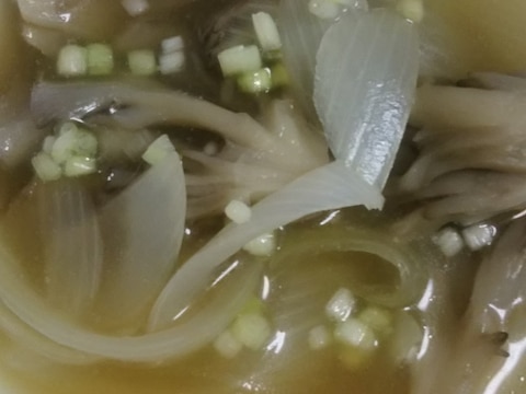 舞茸と玉ねぎのしょうがスープ(^^)